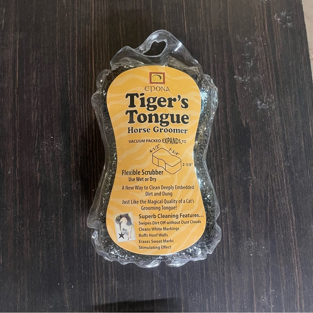 Epona Tiger's Tongue Horse Groomer